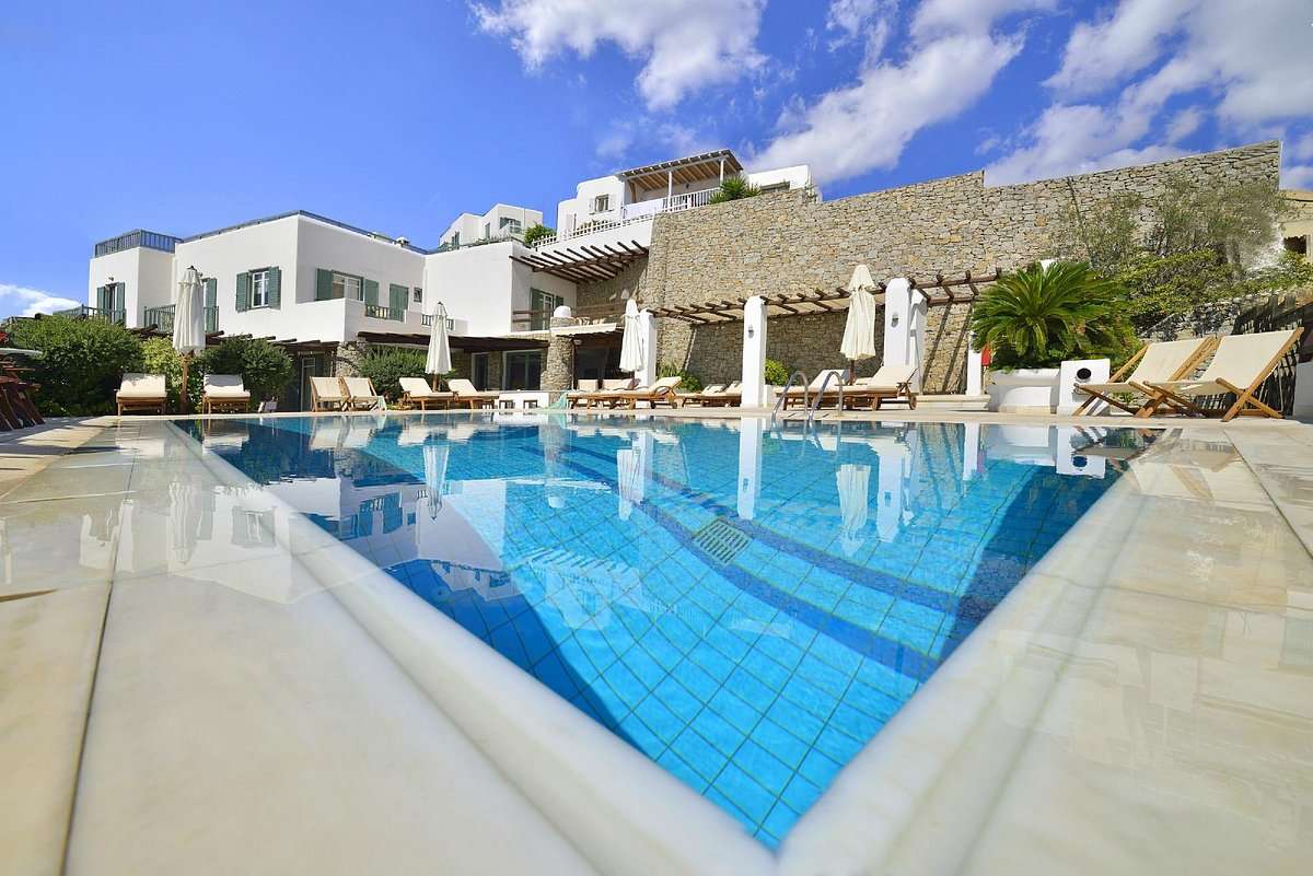 card tour Pelican Bay Hotel Mykonos