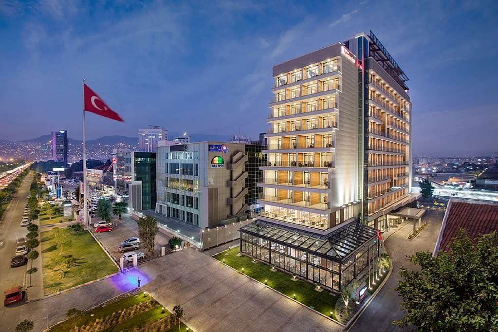 Hilton Garden Inn Izmir Hilton Garden Inn Izmir